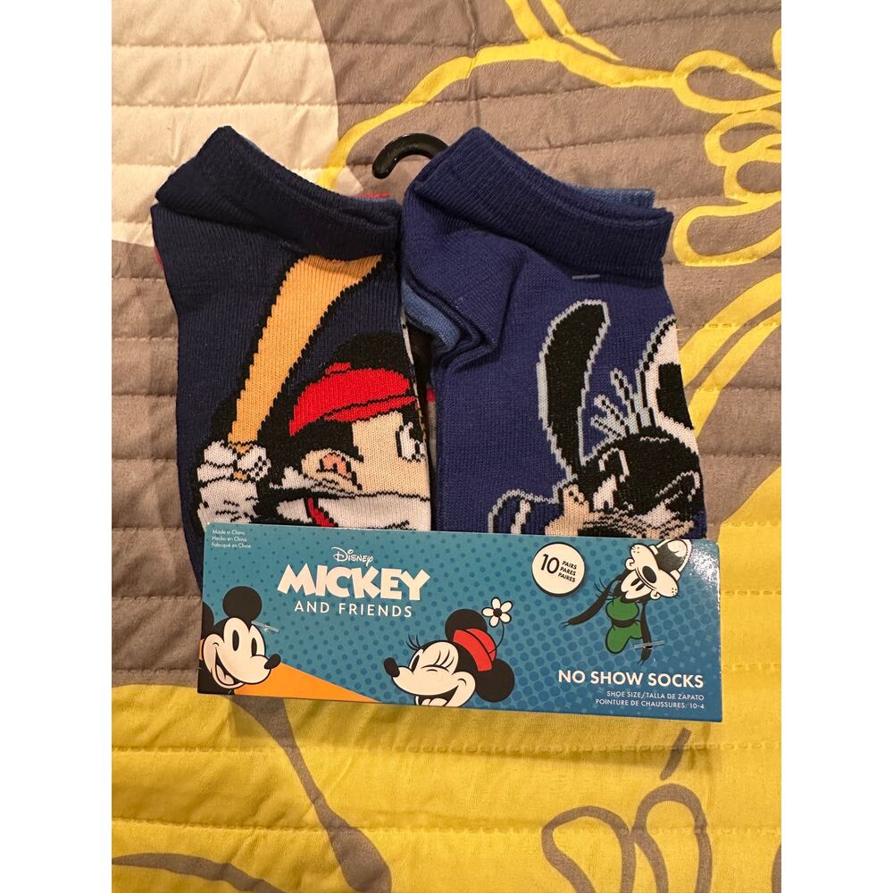 NWT Disney Mickey and Friends Sports 10 pk of No Show Socks sz 10-4